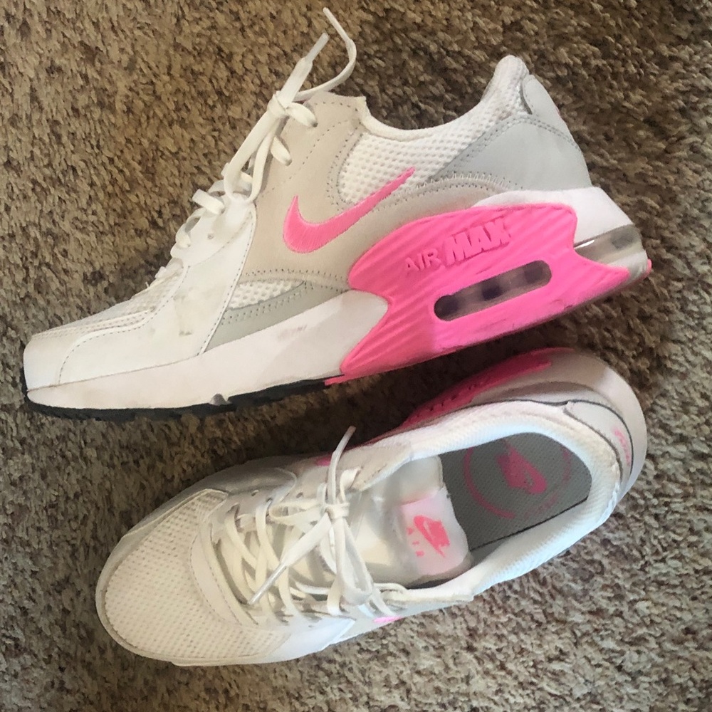 Nike Women’s White and Pink Air Max Athletic Sneakers